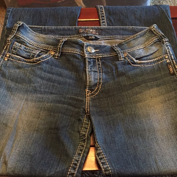 Silver Jeans - Picture 3 of 4